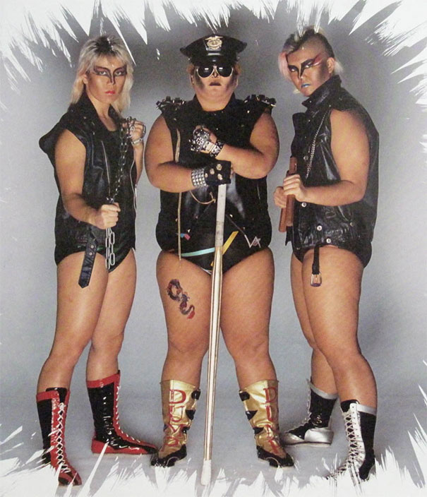 funny-awkward-metal-bands-photos-53-58cbb2c0576f4__605-877463865.jpg