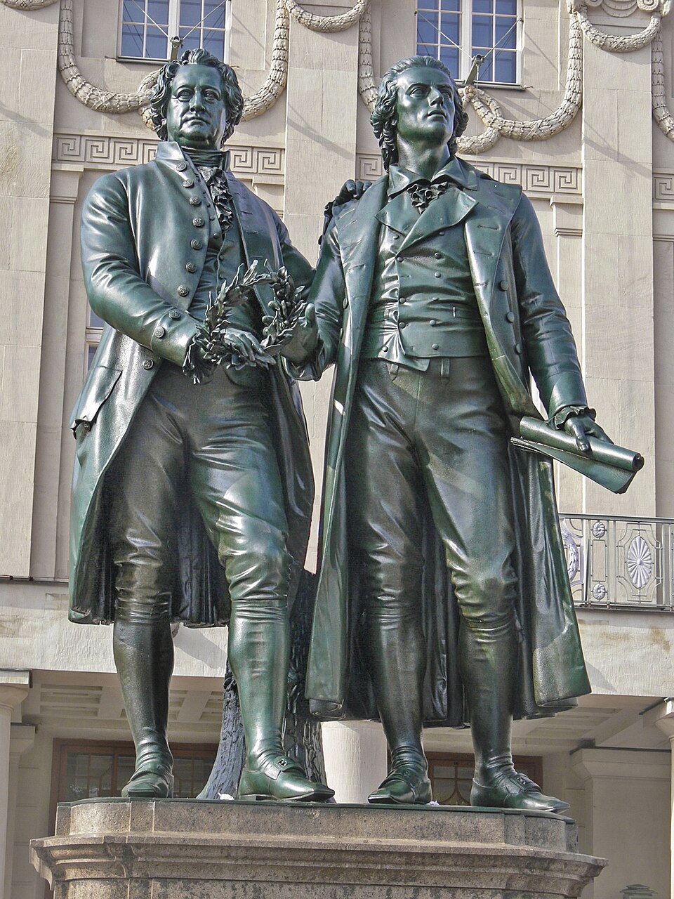 Goethe_Schiller_Weimar_3.jpg